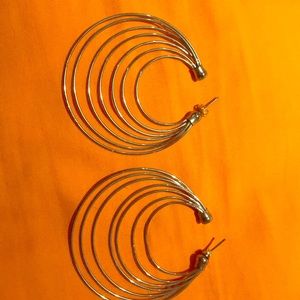 Make a statement! Hoops